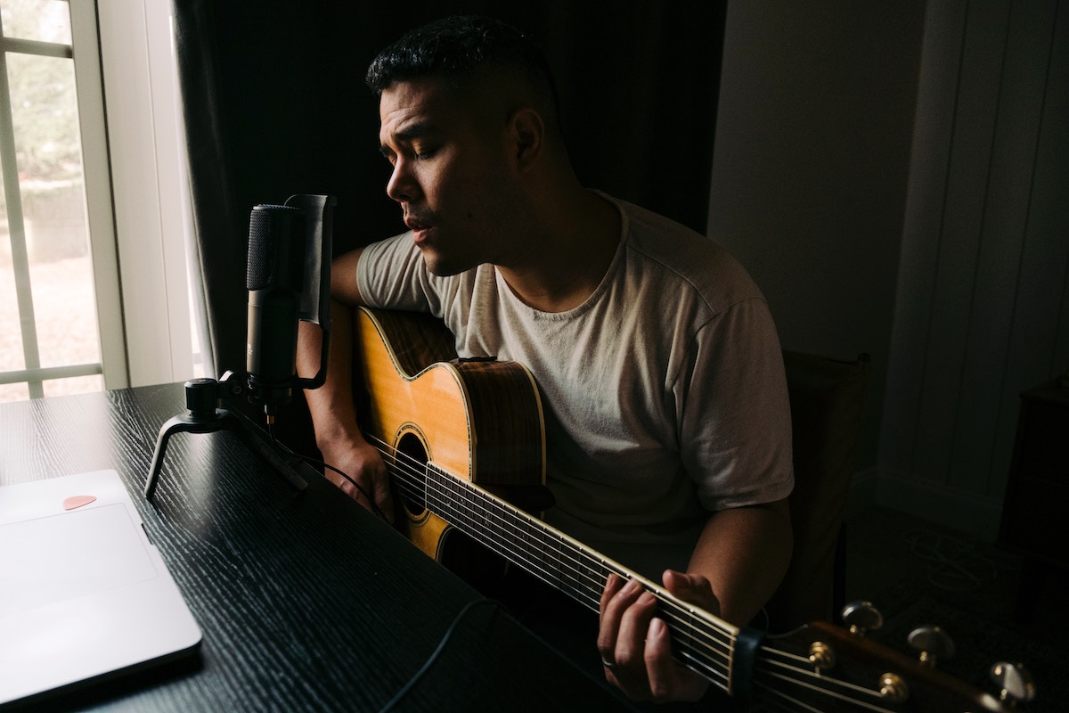 6 best low latency video conferencing tools for musicians Evercast Blog